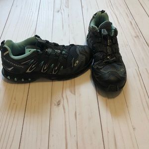 Outdoor/Hiking shoes